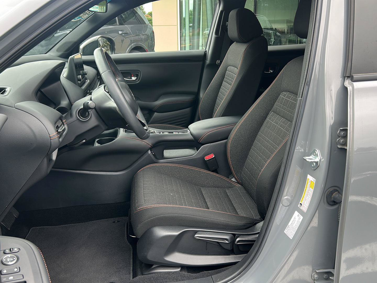 Used 2025 Honda HR-V Sport image 12