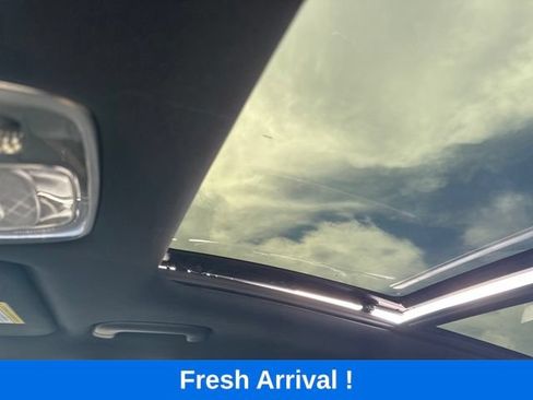 Used 2023 Genesis GV70 2.5T w/ Advanced Package AWD/4WD image 11