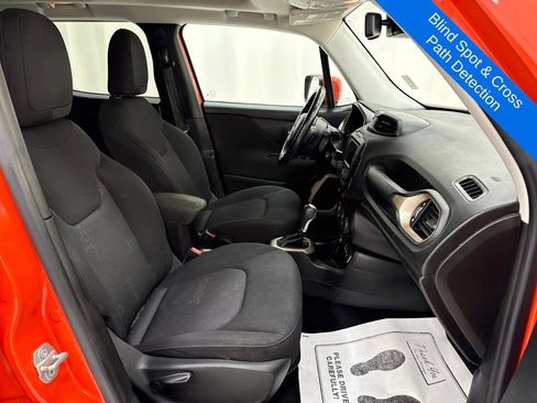 Used 2016 Jeep Renegade Latitude w/ Safety & Security Group image 10