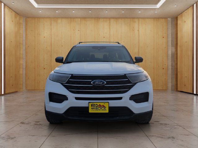 Used 2022 Ford Explorer XLT w/ Class IV Trailer Tow Package AWD/4WD image 2