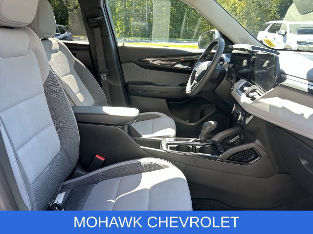 Used 2024 Chevrolet TrailBlazer LT FWD image 26