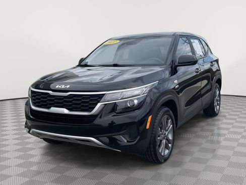 Used 2022 Kia Seltos LX image 14