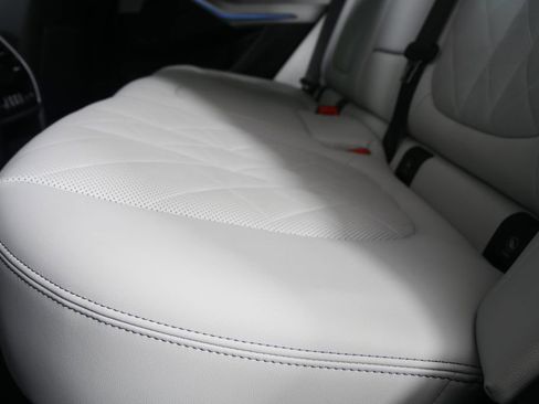 Used 2025 BMW X5 xDrive40i image 15