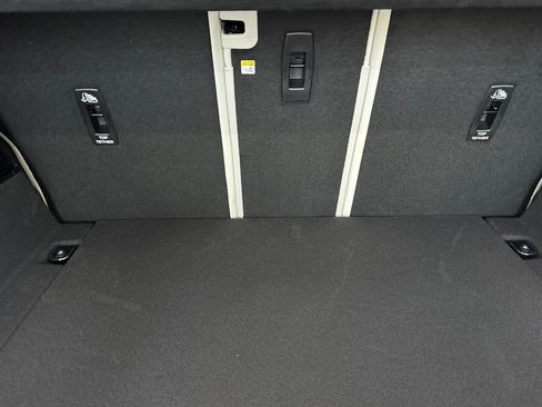 New 2026 Jaguar F-PACE R-Dynamic S image 28