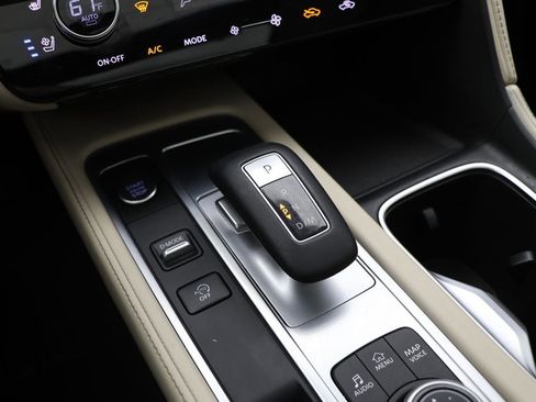 Used 2023 INFINITI QX60 Luxe w/ Performance Audio Package image 24