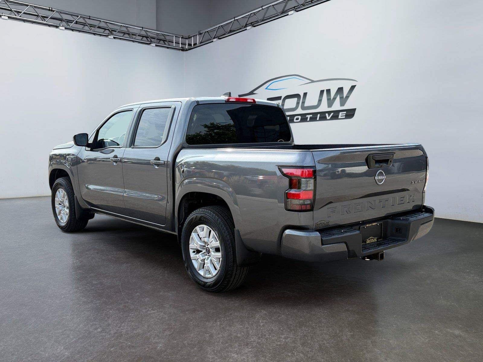 Used 2023 Nissan Frontier SV w/ Tow Package AWD/4WD image 5