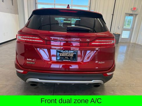 Used 2017 Lincoln MKC Premiere FWD image 4