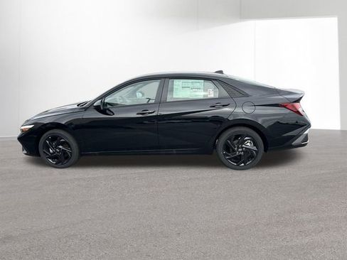 New 2026 Hyundai Elantra Sport FWD image 14
