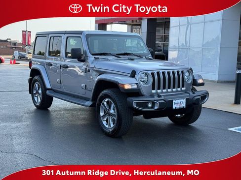 Used 2019 Jeep Wrangler Unlimited Sahara AWD/4WD image 1