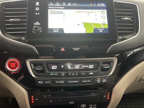 Used 2021 Honda Pilot Touring image 20