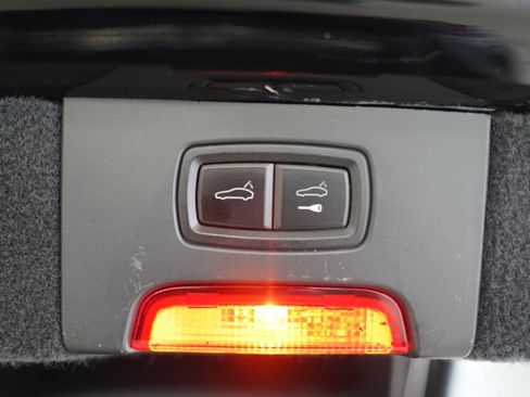 Used 2016 Porsche Cayenne GTS AWD/4WD image 37