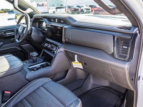 New 2025 GMC Sierra 1500 AT4X image 18