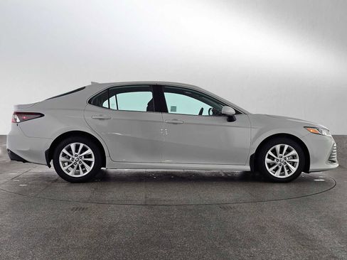 Used 2024 Toyota Camry LE image 2