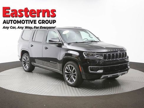 Used 2024 Jeep Wagoneer Series III w/ Premium Group I AWD/4WD image 56