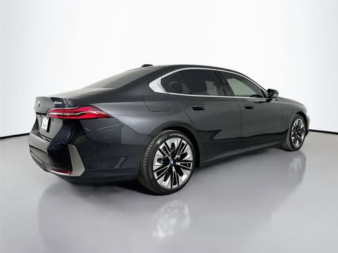 New 2026 BMW 530i xDrive w/ Premium Package AWD/4WD image 5