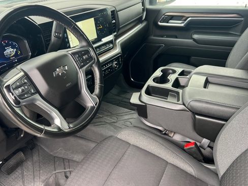 Used 2024 Chevrolet Silverado 3500 LT w/ Z71 Sport Edition image 7