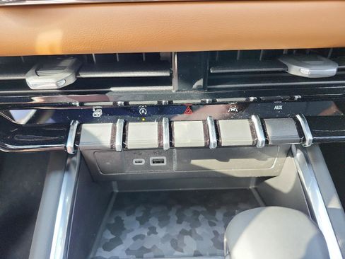 New 2026 GMC Canyon AT4 image 14