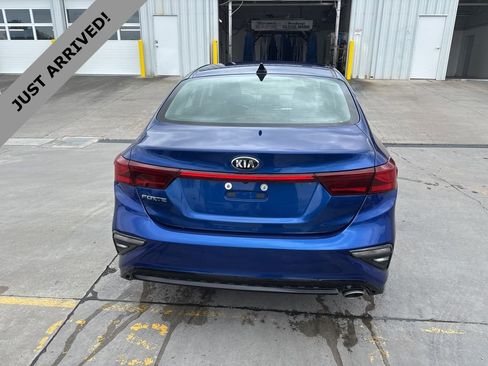 Used 2019 Kia Forte LXS FWD image 6