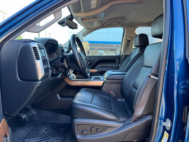 Used 2017 Chevrolet Silverado 2500 LTZ w/ Duramax Plus Package AWD/4WD image 17