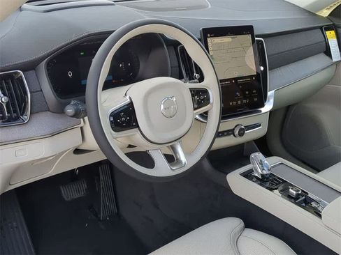 New 2026 Volvo XC90 B6 Ultra w/ Protection Package image 2