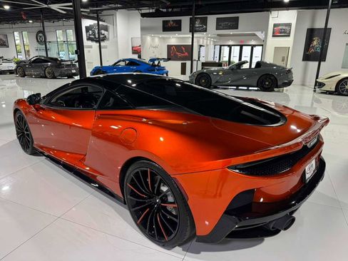Used 2020 McLaren GT image 5