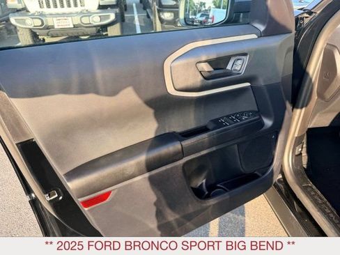 Used 2025 Ford Bronco Sport Big Bend AWD/4WD image 9