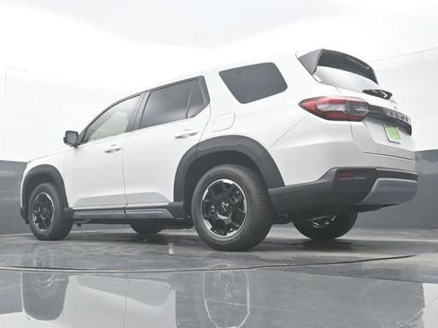 Certified 2025 Honda Pilot EX-L image 27