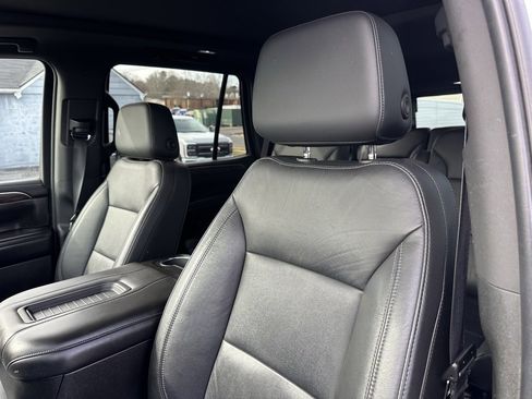 Used 2021 Chevrolet Tahoe LT w/ LT Signature Package image 13