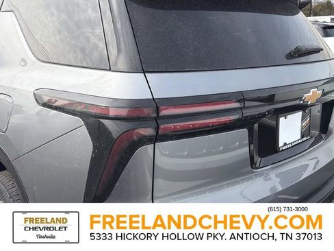 New 2026 Chevrolet Traverse LT w/ LPO, Floor Liner Package image 9