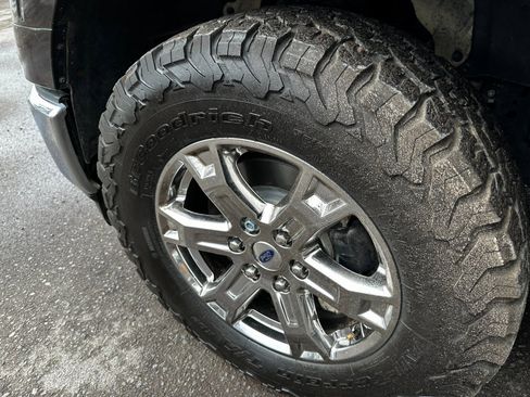 Used 2021 Ford F150 XLT w/ XTR Package image 13