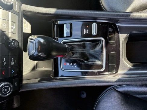 Certified 2022 Jeep Compass Latitude image 19