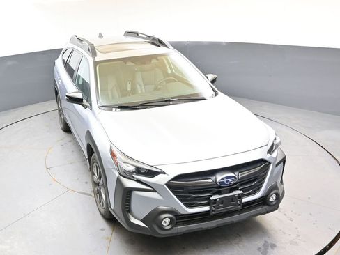 Certified 2025 Subaru Outback Onyx Edition AWD/4WD image 43