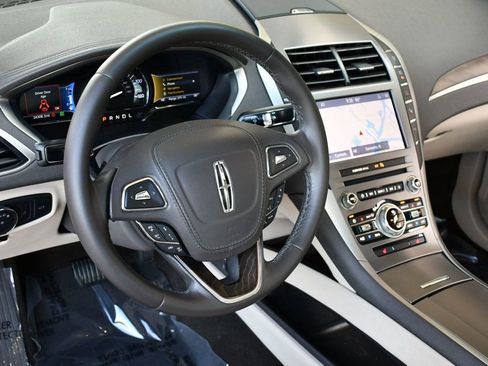 Used 2020 Lincoln MKZ Reserve image 38