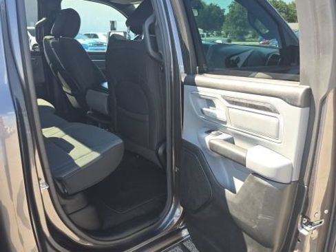 Used 2022 RAM 1500 Big Horn AWD/4WD image 23