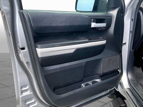 Used 2019 Toyota Tundra SR5 AWD/4WD image 21