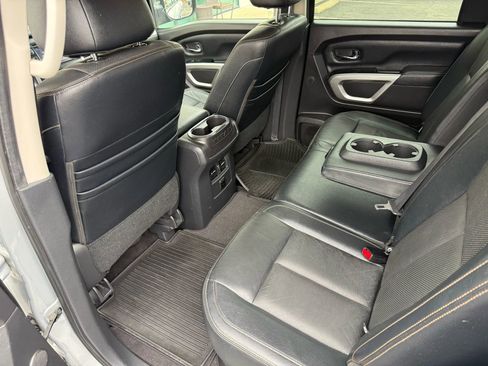 Used 2017 Nissan Titan SL image 23