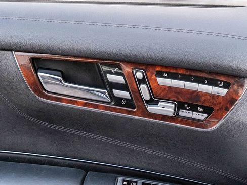 Used 2010 Mercedes-Benz CL 550 4MATIC w/ Sport Pkg image 13