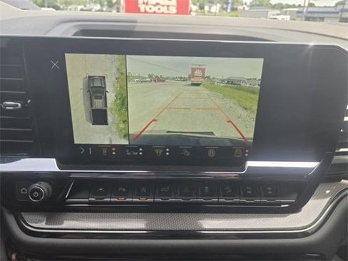 Used 2024 Chevrolet Silverado 1500 ZR2 image 30