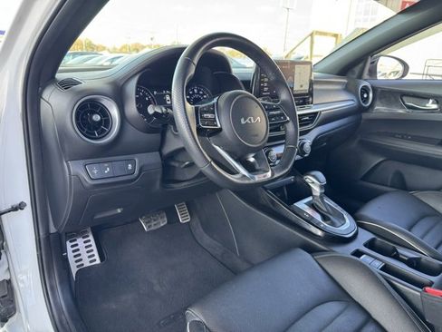 Used 2024 Kia Forte GT-Line w/ GT-Line Premium Package image 21