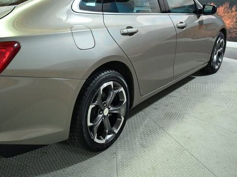 Used 2024 Chevrolet Malibu LT image 9