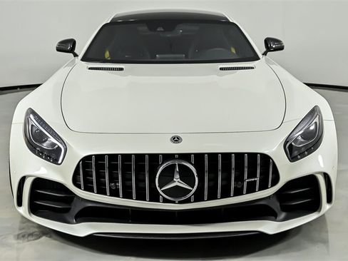 Used 2018 Mercedes-Benz AMG GT R image 4