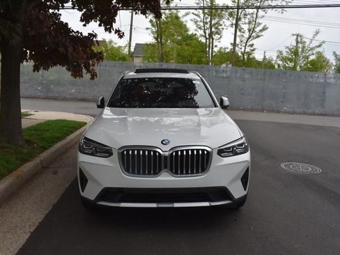 Used 2025 BMW X3 xDrive30i AWD/4WD image 3