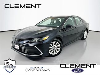 Used 2022 Toyota Camry LE video 1
