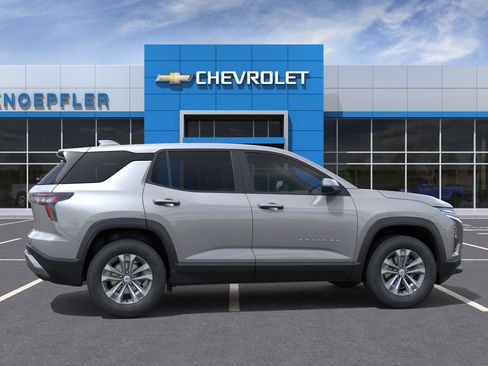 New 2026 Chevrolet Equinox LT w/ Convenience Package II AWD/4WD image 5