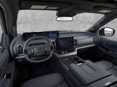 New 2026 Ford Expedition Platinum image 9