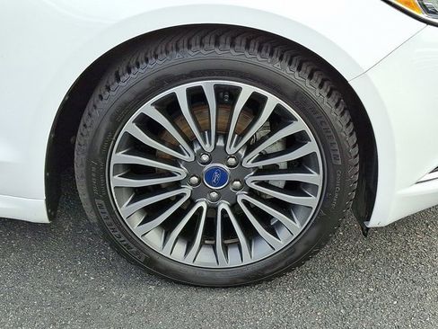 Used 2018 Ford Fusion Titanium image 9