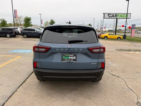 Used 2025 Ford Escape ST-Line Select AWD/4WD image 9