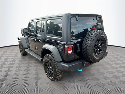 Used 2023 Jeep Wrangler Unlimited w/ Cold Weather Group image 8