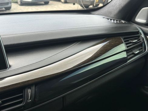 Used 2018 BMW X5 M AWD/4WD image 25