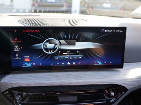 Used 2025 BMW i4 eDrive40 image 22